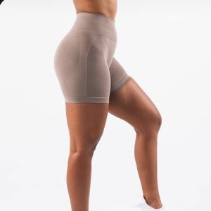 Alphalete Amplify Contour Shorts